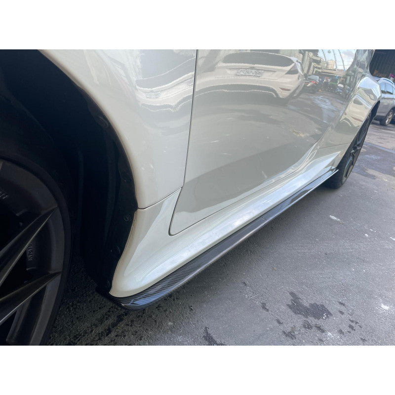 GR Yaris - Carbon Sideskirt